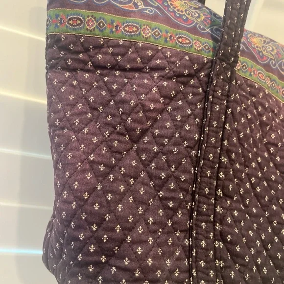 Vera Bradley Purple Travel Bag Quilted Design - Picture 3 of 13